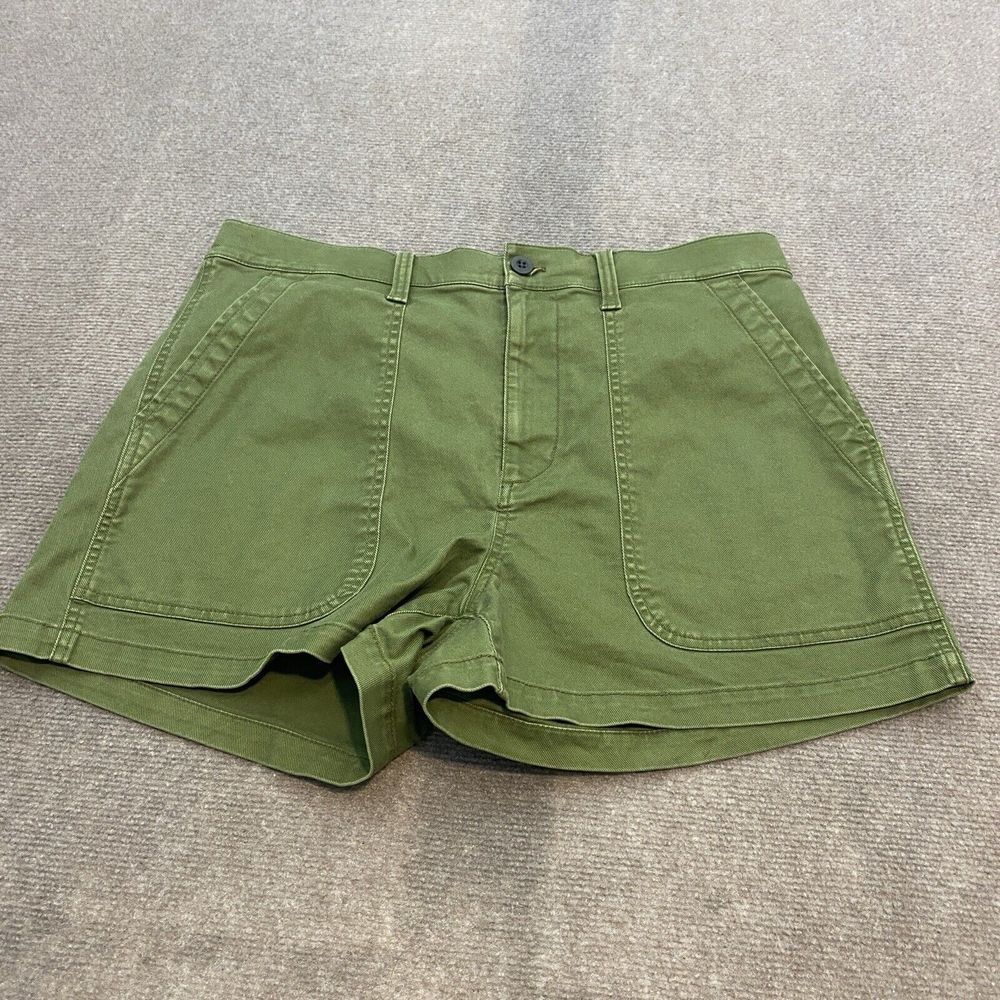 Madewell High Waist Shorts in Olive Green